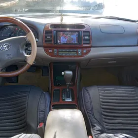 Toyota Camry 2004