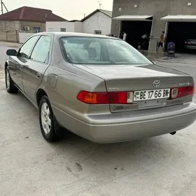 Toyota Camry 2001