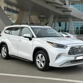 Toyota Highlander 2020