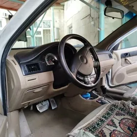 Daewoo Lacetti 2003