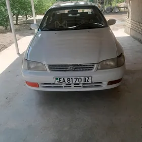 Toyota Corona 1995