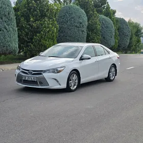 Toyota Camry 2015