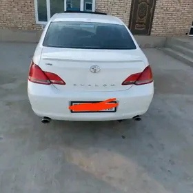 Toyota Avalon 2005