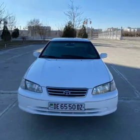 Toyota Camry 2000