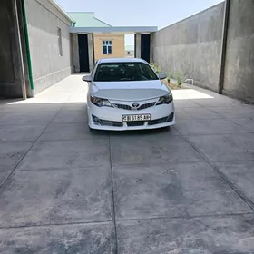 Toyota Camry 2012