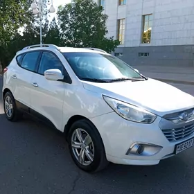 Hyundai Tucson 2011