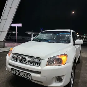 Toyota RAV4 2010