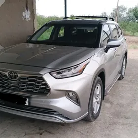 Toyota Highlander 2023