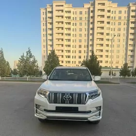 Toyota Land Cruiser Prado 2023