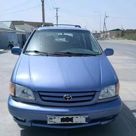 Toyota Sienna 2002
