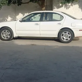 Nissan Maxima 2000