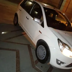 Ford Figo 2012