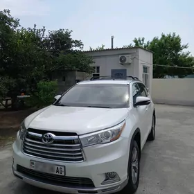 Toyota Highlander 2016