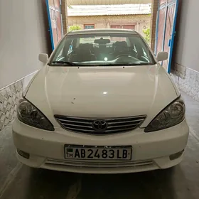 Toyota Camry 2004