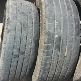 235.65.R17.
