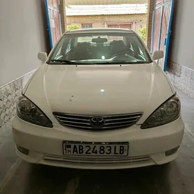 Toyota Camry 2004