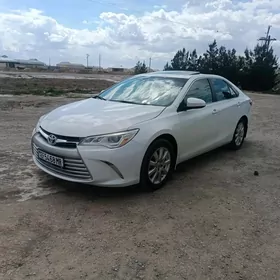 Toyota Camry 2016