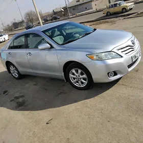 Toyota Camry 2010