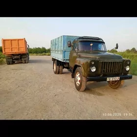 Gaz 53 1990