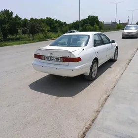 Toyota Camry 2000