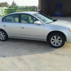 Nissan Altima 2004