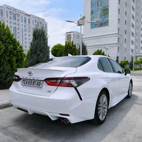 Toyota Camry 2022
