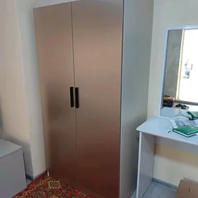 Шкаф