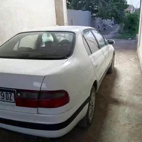 Toyota Carina 1995