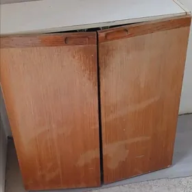 Mebel shkaf polka kuhnya kowus