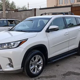 Toyota Highlander 2019