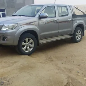 Toyota Hilux 2015