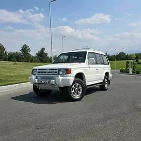 Mitsubishi Pajero 1994