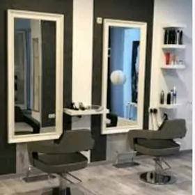 Satlyk taýyn işlap duran salon
