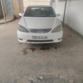 Toyota Camry 2004