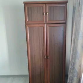 şkaf