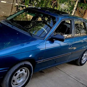 Opel Astra 1992