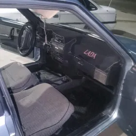 Lada 2108 2000