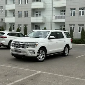 Ford Expedition 2022