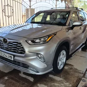 Toyota Highlander 2020