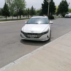 Hyundai Elantra 2021