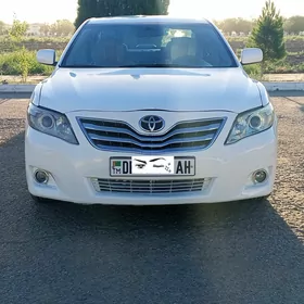 Toyota Camry 2010