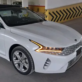 Kia K5 2021