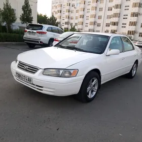 Toyota Camry 1997