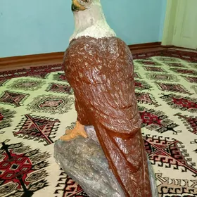 bürgüt heýkel