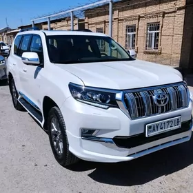 Toyota Land Cruiser Prado 2022