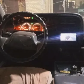 Toyota Hiace 1990