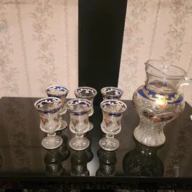 графин с бокалами