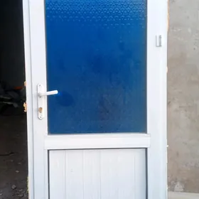 дверь алюминиевая