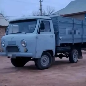UAZ 452 1984