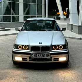 BMW 320 1992